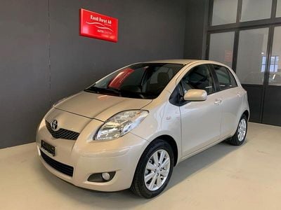 Beige Gebraucht 2009 Toyota Yaris Sol Limousine | CHF 11’000