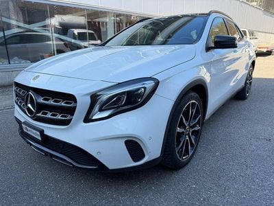 Gebraucht Mercedes GLA200 Urban 156 PS (114 kW) 2019 SUV
