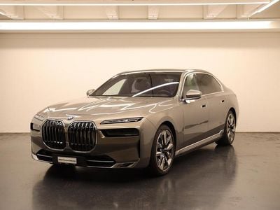Grau Gebraucht 2023 BMW i7 Comfort Edition Limousine | CHF 86’900