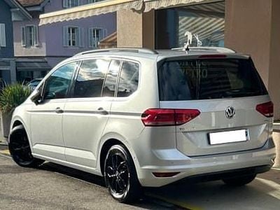 Gebraucht 2016 VW Touran Comfortline Van / Kleinbus | CHF 15’500 (Etwas zu teuer)