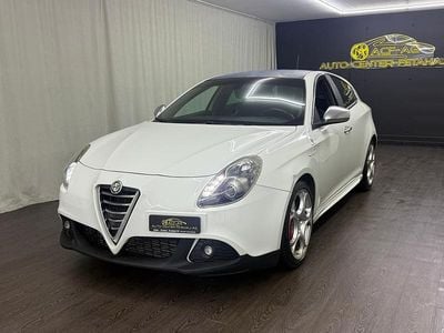 Weiss Gebraucht 2014 Alfa Romeo Giulietta Quadrifoglio Verde Limousine | CHF 7’499