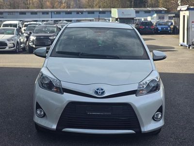 Gebraucht 2012 Toyota Yaris Hybrid Premium | CHF 9’200 (Etwas zu teuer)