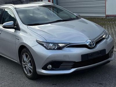 Gebraucht 2015 Toyota Auris Touring Sports Trend Kombi | CHF 12’500 (Guter Preis)