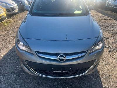 Gebraucht Opel Astra drive 165 PS (121 kW) 2015