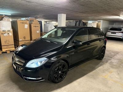 Gebraucht 2014 Mercedes B220 Van / Kleinbus | CHF 9’900 (Guter Preis)