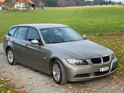 Gebraucht 2008 BMW 320 Kombi | CHF 7’500 (Etwas zu teuer)