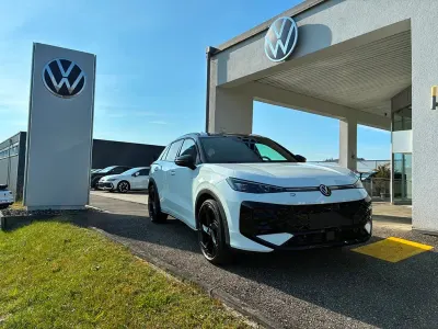 Neu (2026) VW T-Roc R-line 150 PS | Teuer