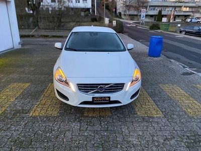 gebraucht Volvo S60 T4 Momentum Powershift