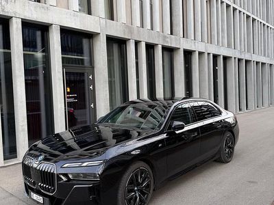 Gebraucht BMW 740 M Sport 286 PS (210 kW) 2024 Limousine