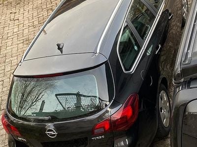Gebraucht 2011 Opel Astra Sport | CHF 2’500 (Etwas zu teuer)