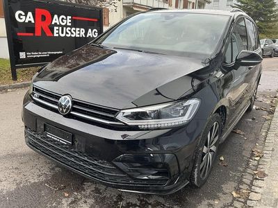 Schwarz Gebraucht 2024 VW Touran Highline Van / Kleinbus | CHF 35’700 (Etwas zu teuer)
