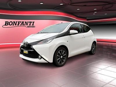 Weiss Gebraucht 2017 Toyota Aygo Trend Kleinwagen | CHF 9’900 (Etwas zu teuer)