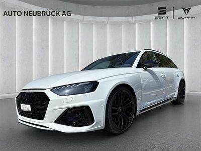 Weiss Gebraucht 2024 Audi RS4 Ambiente Kombi | CHF 82’900 (Etwas zu teuer)