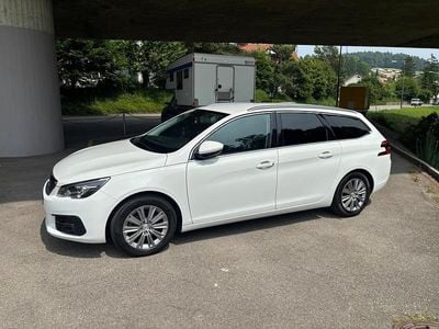 Weiss Gebraucht 2019 Peugeot 308 SW Kombi | CHF 13’900 (Superpreis)