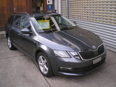 gebraucht Skoda Octavia Combi 1.8 TSI Clever 4x4 DSG