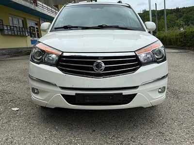 Gebraucht Ssangyong (KGM) Rodius 178 PS (130 kW) 2017 Van / Kleinbus