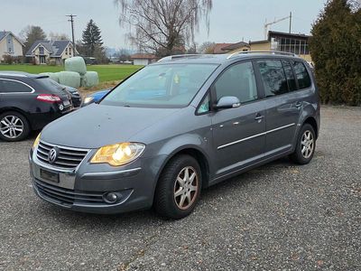Gebraucht 2007 VW Touran Trendline Van / Kleinbus | CHF 1’600 (Etwas zu teuer)