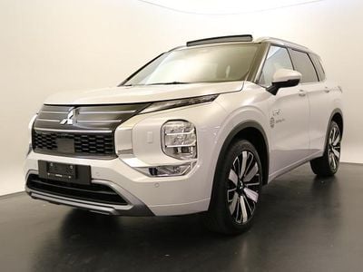 Weiss Gebraucht 2025 Mitsubishi Outlander P-HEV Instyle SUV | CHF 58’900