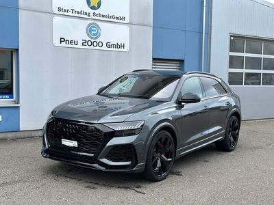 gebraucht Audi RS Q8 quattro tiptronic *Daytona Grau*