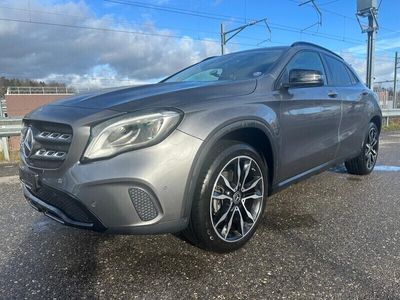 Mercedes GLA200