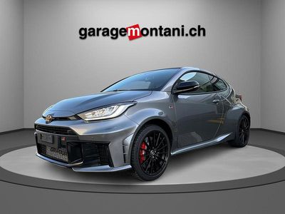 Grau Neu 2025 Toyota Yaris Sport Limousine | CHF 43’900 (Superpreis)