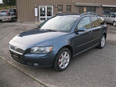 Gebraucht 2005 Volvo V50 Momentum Kombi | CHF 5’000 (Teuer)