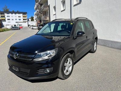 Schwarz Gebraucht 2015 VW Tiguan Trendline SUV | CHF 18’500 (Teuer)