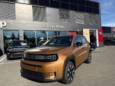 Neu Fiat Grande Panda Icon 110 PS (80 kW) 2025 Braun Kleinwagen