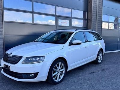 Gebraucht Skoda Octavia Ambition 150 PS (110 kW) 2014 Kleinwagen