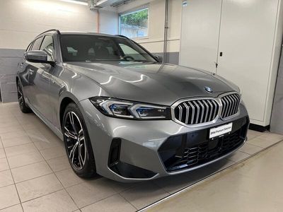 Grau Gebraucht 2024 BMW 320e M Sport Kombi | CHF 46’500 (Teuer)