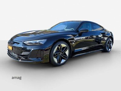 Mythosschwarz metallic Gebraucht 2021 Audi e-tron GT quattro Ambiente Limousine | CHF 55’990 (Etwas zu teuer)