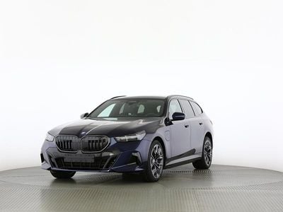 Blau Neu 2025 BMW 550e Comfort Edition Kombi | CHF 115’200 (Fairer Preis)