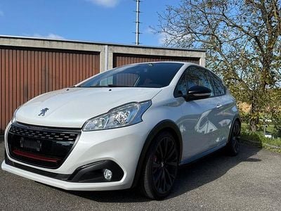 Gebraucht 2016 Peugeot 208 GTi Kleinwagen | CHF 9’999 (Etwas zu teuer)
