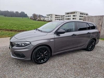 Gebraucht Fiat Tipo Street 95 PS (69 kW) 2019 Grau Kombi