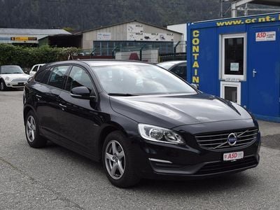 Gebraucht Volvo V60 Kinetic 115 PS (84 kW) 2015 Kombi