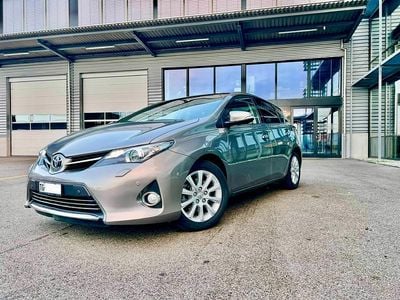 Gebraucht 2015 Toyota Auris Hybrid Trend | CHF 12’800 (Fairer Preis)