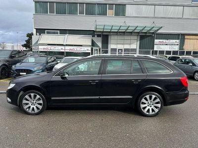 Gebraucht Skoda Superb Ambition 140 PS (102 kW) 2011 Kombi