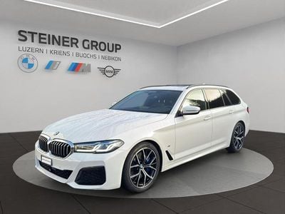 Weiss Gebraucht 2022 BMW 530 M Sport Kombi | CHF 41’900 (Fairer Preis)