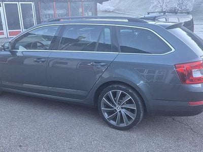 Gebraucht 2015 Skoda Octavia LAURIN & KLEMENT Kombi | CHF 12’400 (Teuer)