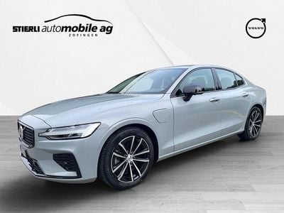 Grau Gebraucht 2023 Volvo S60 Plus Limousine | CHF 45’980 (Etwas zu teuer)