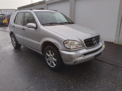 Gebraucht Mercedes ML270 163 PS (119 kW) 2004 SUV