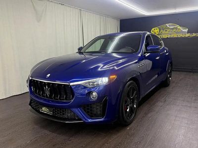 Blau Gebraucht 2025 Maserati Levante SUV | CHF 42’949
