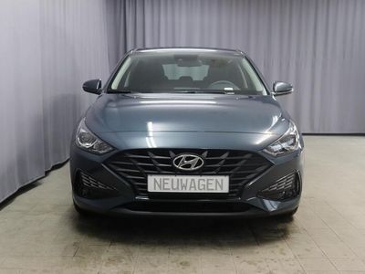 gebraucht Hyundai i30 Comfort 1.5 FL 81kW Klimaanlage, Sitzheizung, Lederlenkrad, Radio DAB, Freisprecheinrichtung, Tempomat, Lichtsensor, Einparkhilfe hinten, Nebelscheinwerfer, 16 Zoll Leichtmetallfelgen, uvm.