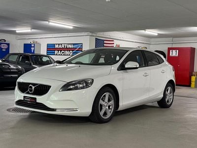 Gebraucht 2017 Volvo V40 Kinetic Kombi | CHF 10’900