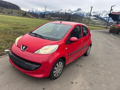 Gebraucht Peugeot 107 68 PS (50 kW) 2006 Kleinwagen