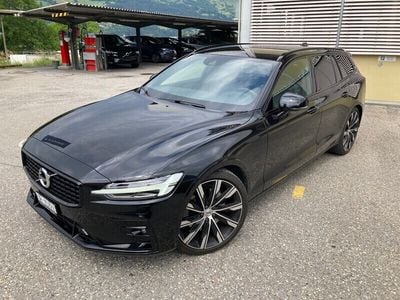 Gebraucht Volvo V60 R-Design 250 PS (183 kW) 2021 Kombi