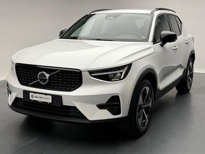 Weiss Gebraucht 2024 Volvo XC40 Plus SUV | CHF 37’720 (Fairer Preis)
