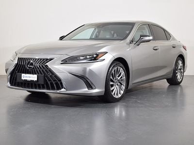 Grau Gebraucht 2025 Lexus ES300H Limousine | CHF 47’950