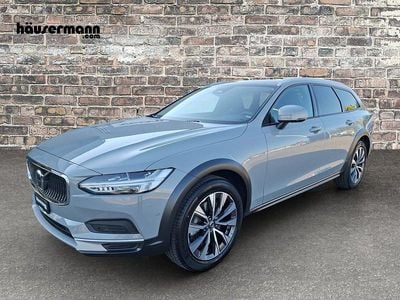 Grau Gebraucht 2024 Volvo V90 CC Plus Kombi | CHF 54’900 (Fairer Preis)