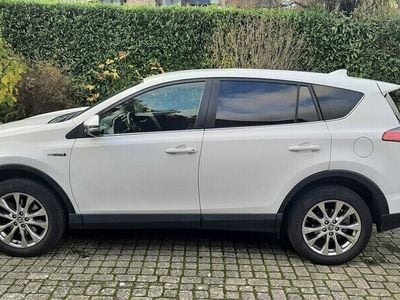 Gebraucht Toyota RAV4 Hybrid Premium 197 PS (144 kW) 2016 SUV